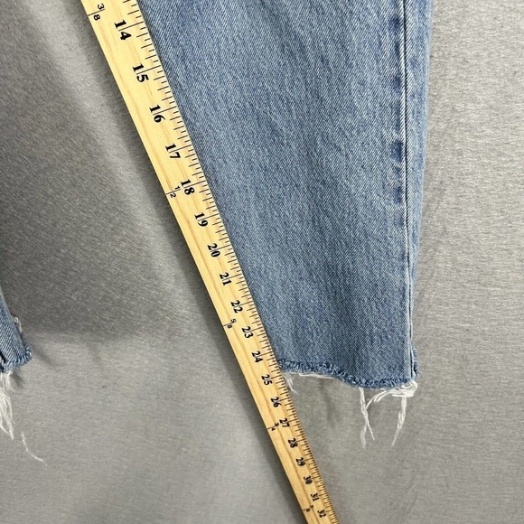 Levi's Wedgie Jeans Size 27 Light Wash Distressed Button Fly Raw Hem L25 - Picture 8 of 13